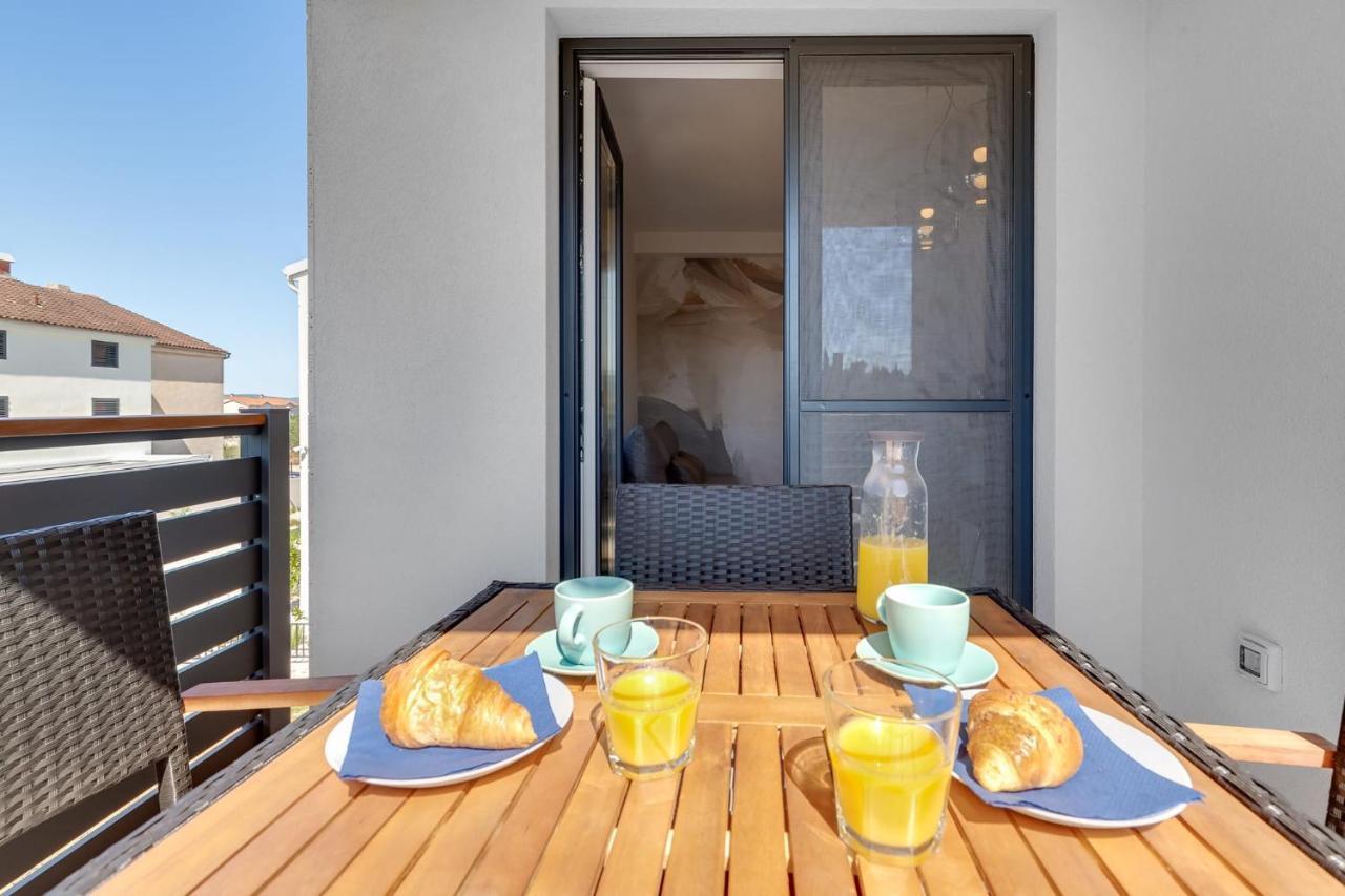 Residence Jonathan Biograd Na Moru Exterior photo